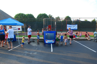 Dunk_tank_gallery