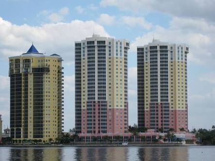 Welcome to Riviera / St Tropez Ft Myers Condominiums!