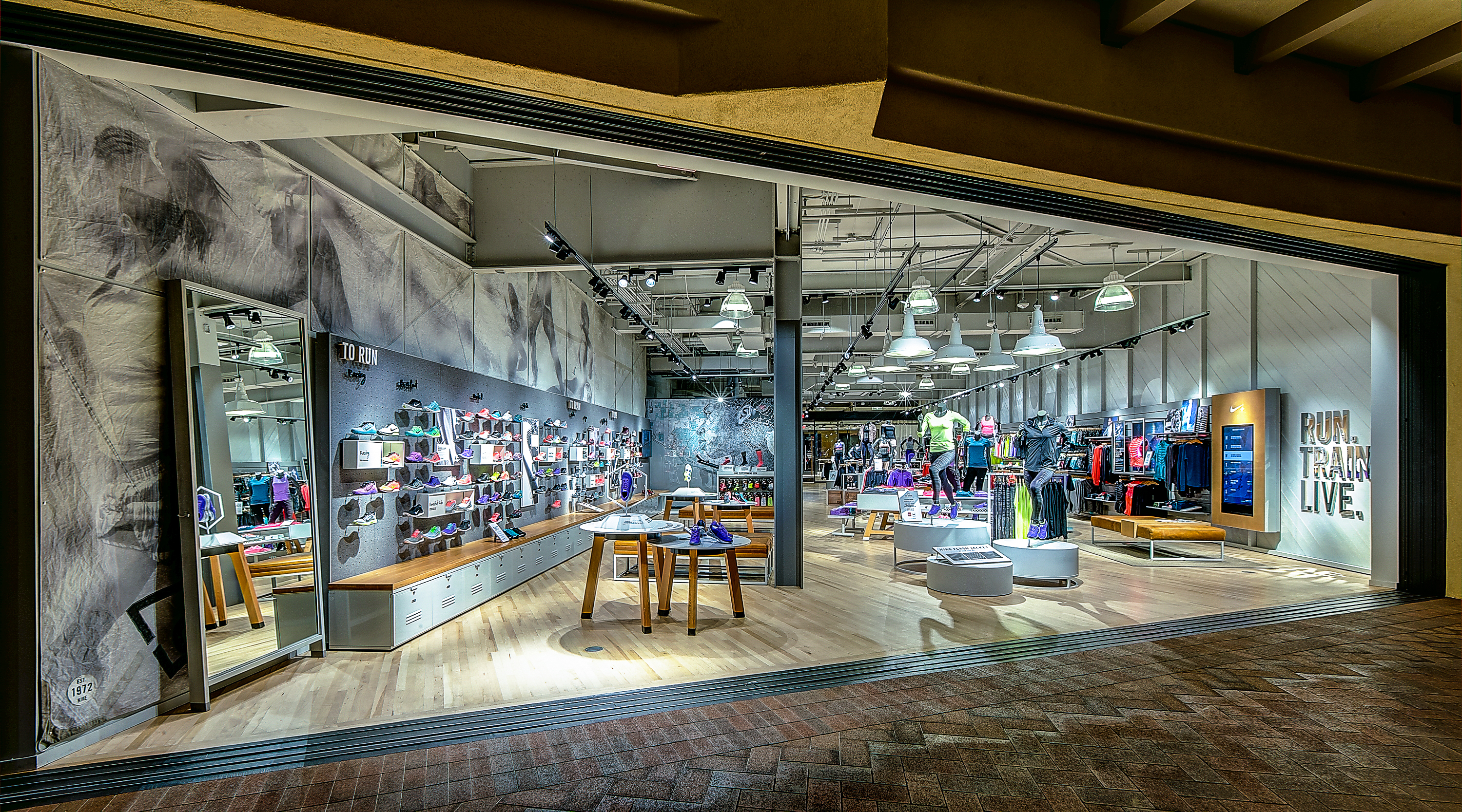 Nike women’sonly store with fitness studio opens in Newport Beach