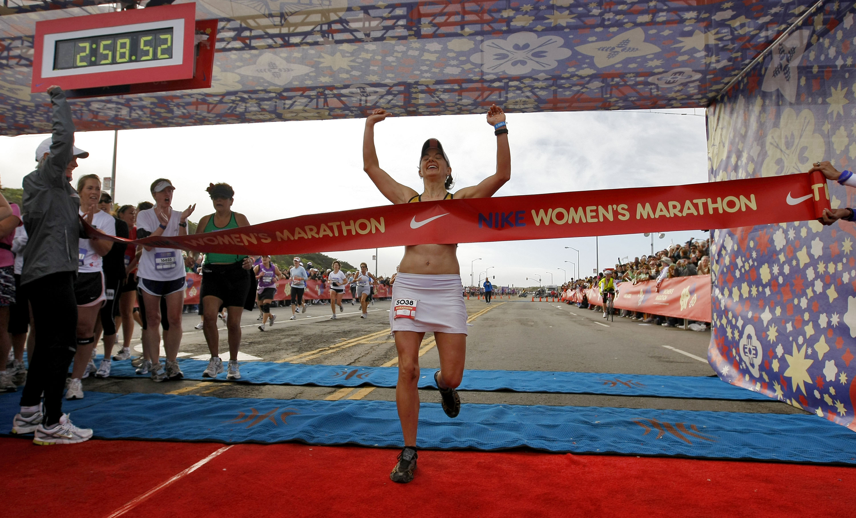 20,000 runners complete Nike Women's Marathon Nike News