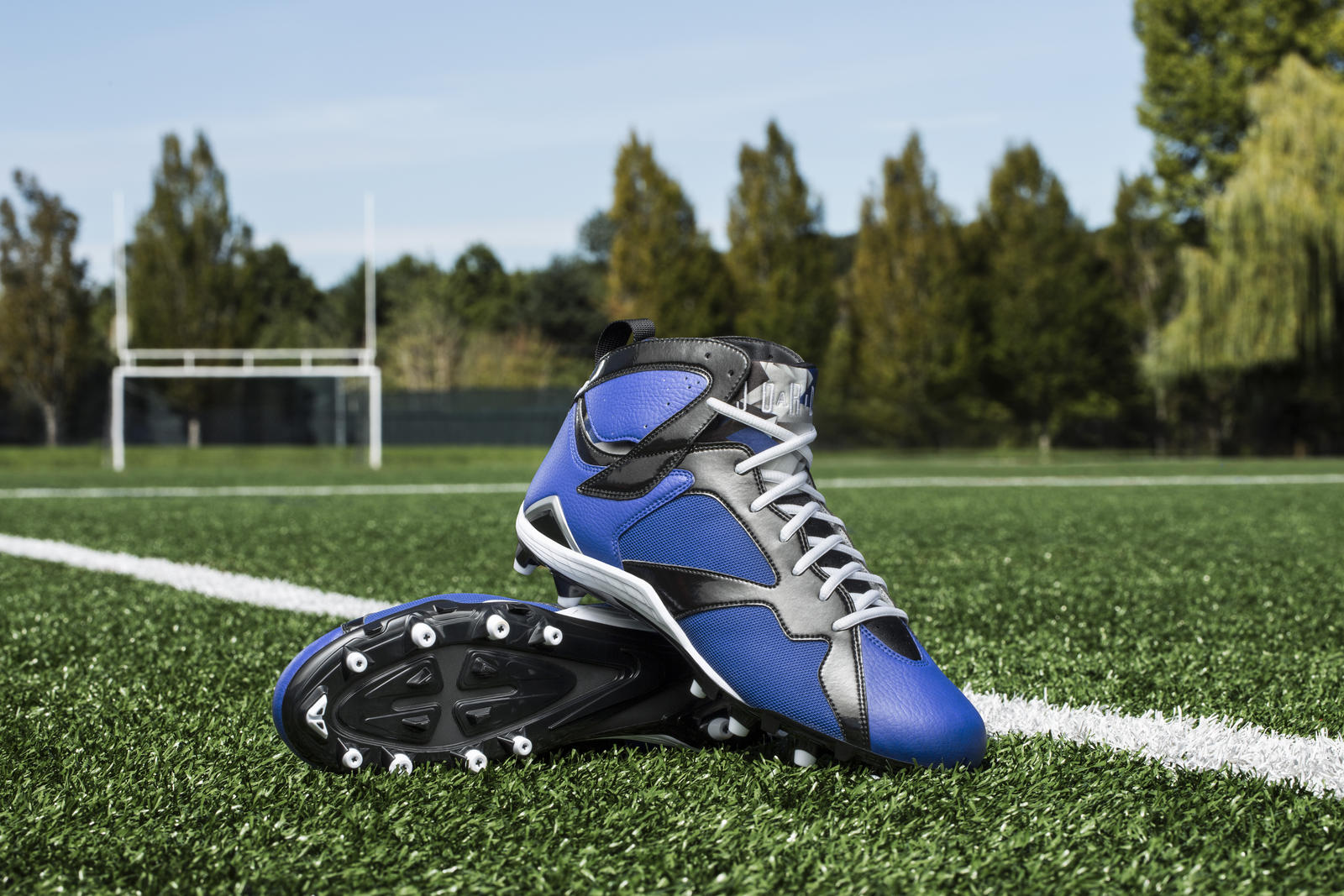 Jordan Brand Athletes Take Gridiron in AJ VII cleat Nike News
