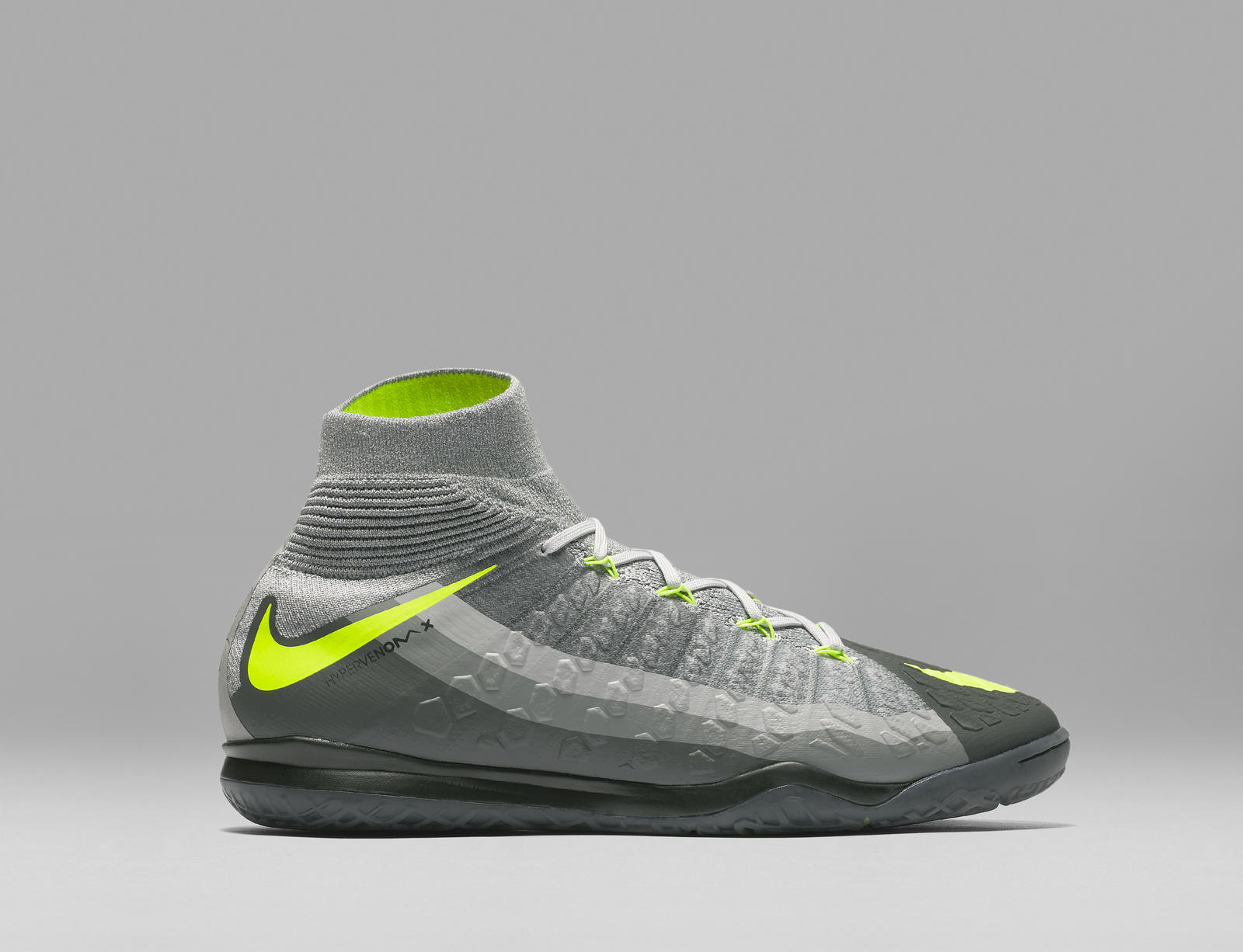 nike air max football