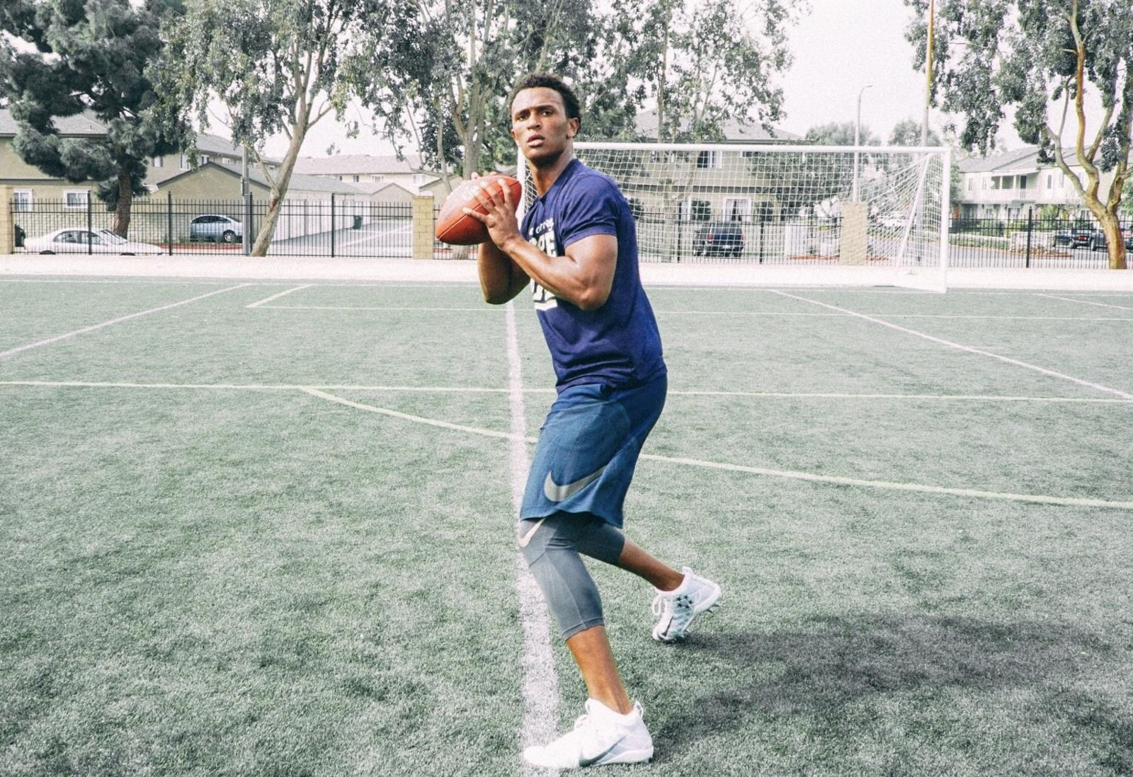 Jordan Brand Signs Malik Hooker and DeShone Kizer Ahead of Draft 3