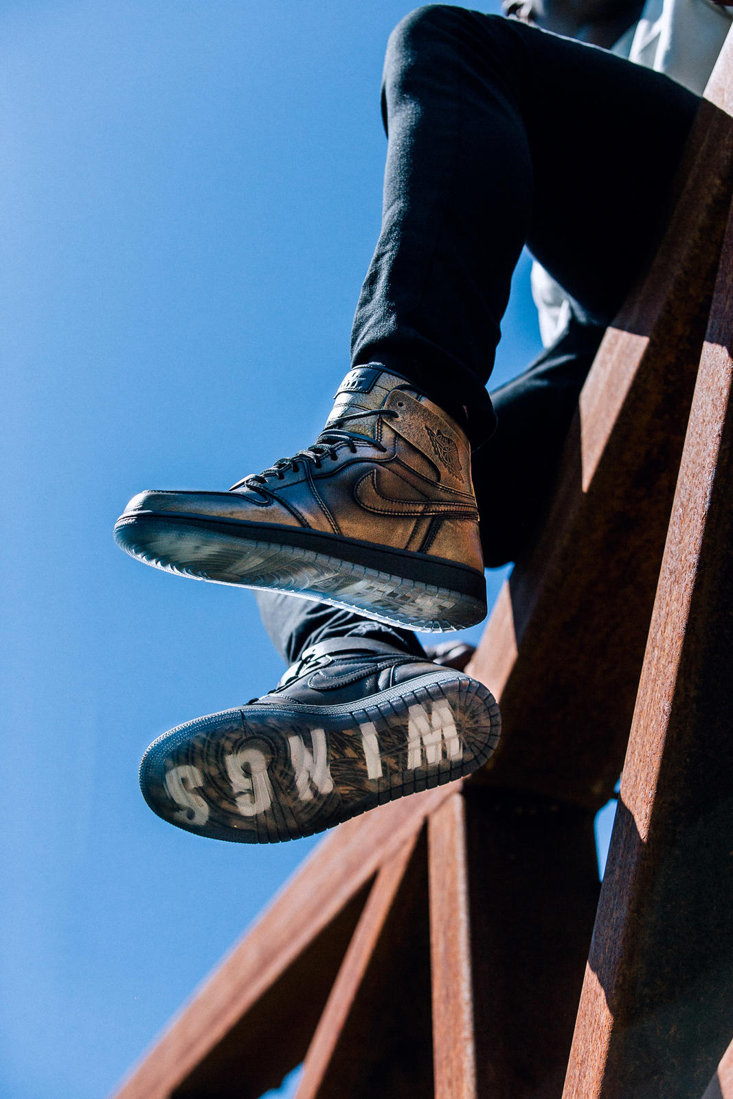 Mobile Gallery Image