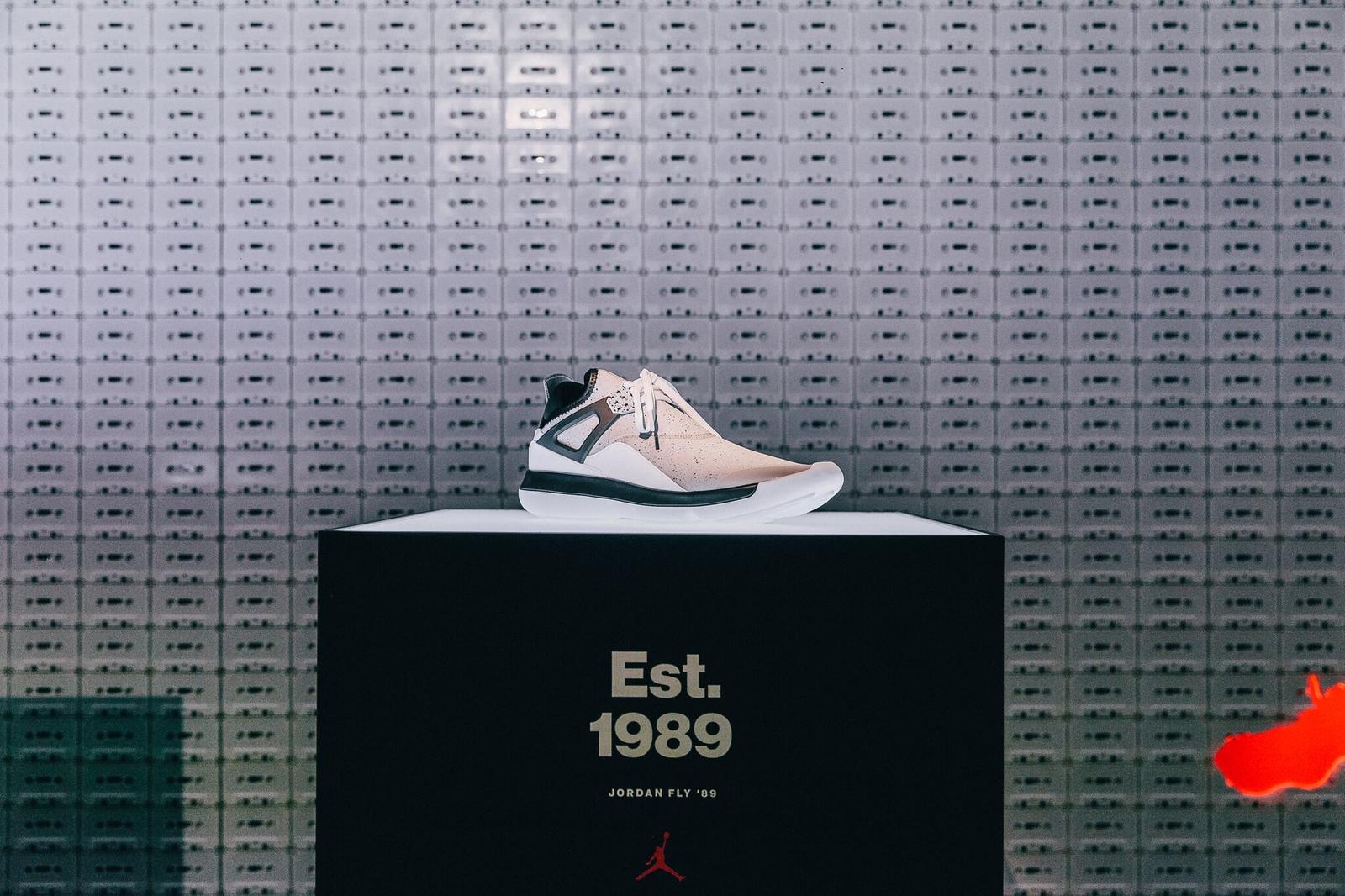 Mobile Gallery Image