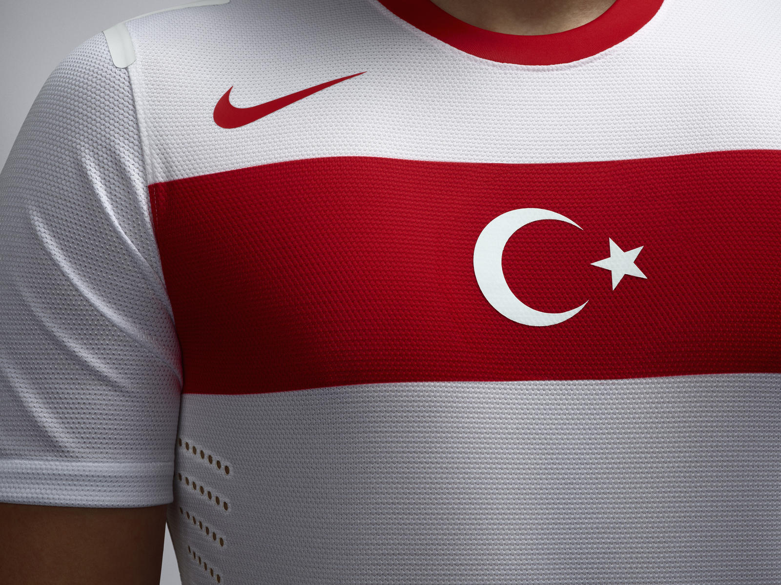 Nike Football unveils Turkey Away National Team Kit Nike News