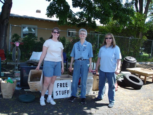 HBNA_Clean-up_May_2008__18_.JPG