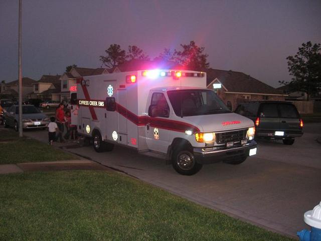 AMBULANCE3.JPG