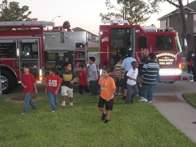 FIRETRUCK3.JPG