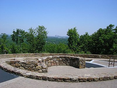 400px-Iroquois_park.jpg