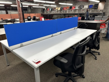 Photo of Collaborative desk for 4, vue 1, available at Oburo in Montreal