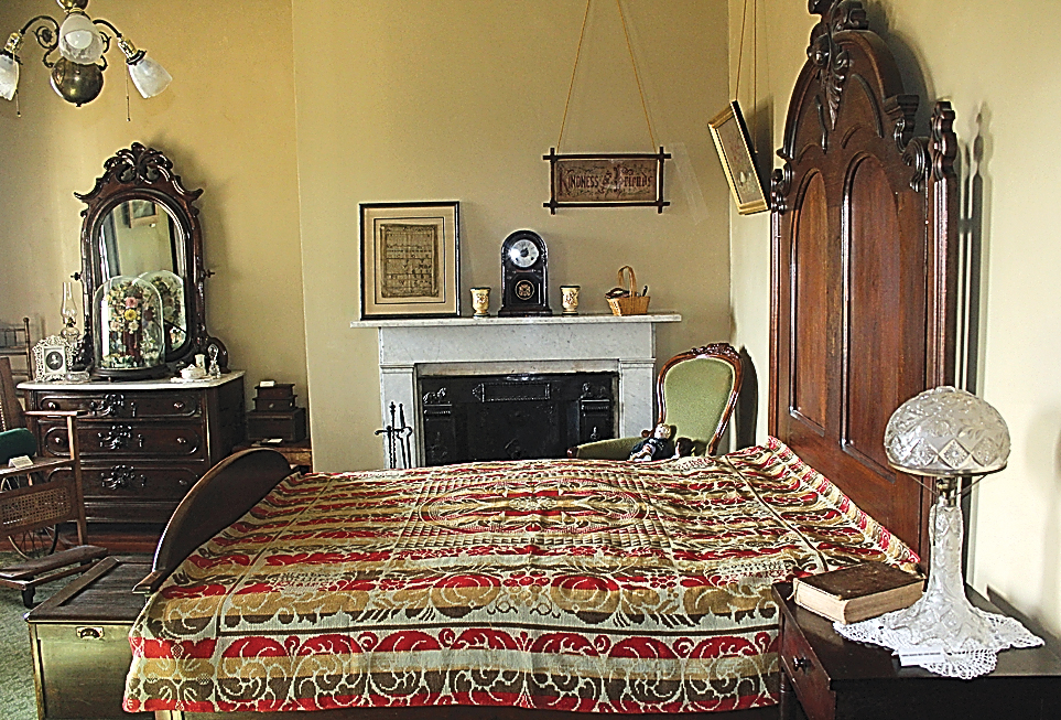 Baker Mansion display features historic coverlet News, Sports, Jobs
