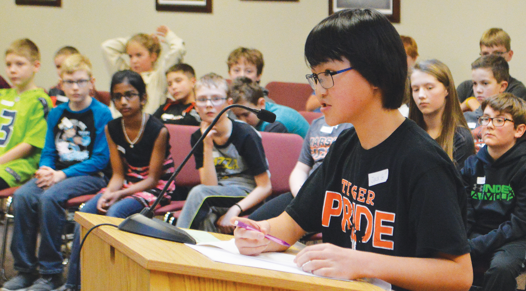 Spelling bee at MMS News, Sports, Jobs Marshall Independent