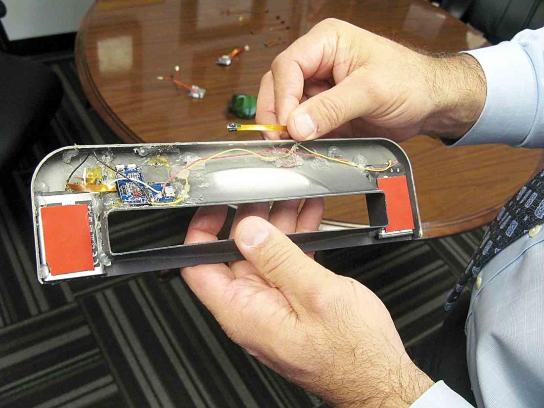 Juveniles from Romania arrested with credit card skimmers in