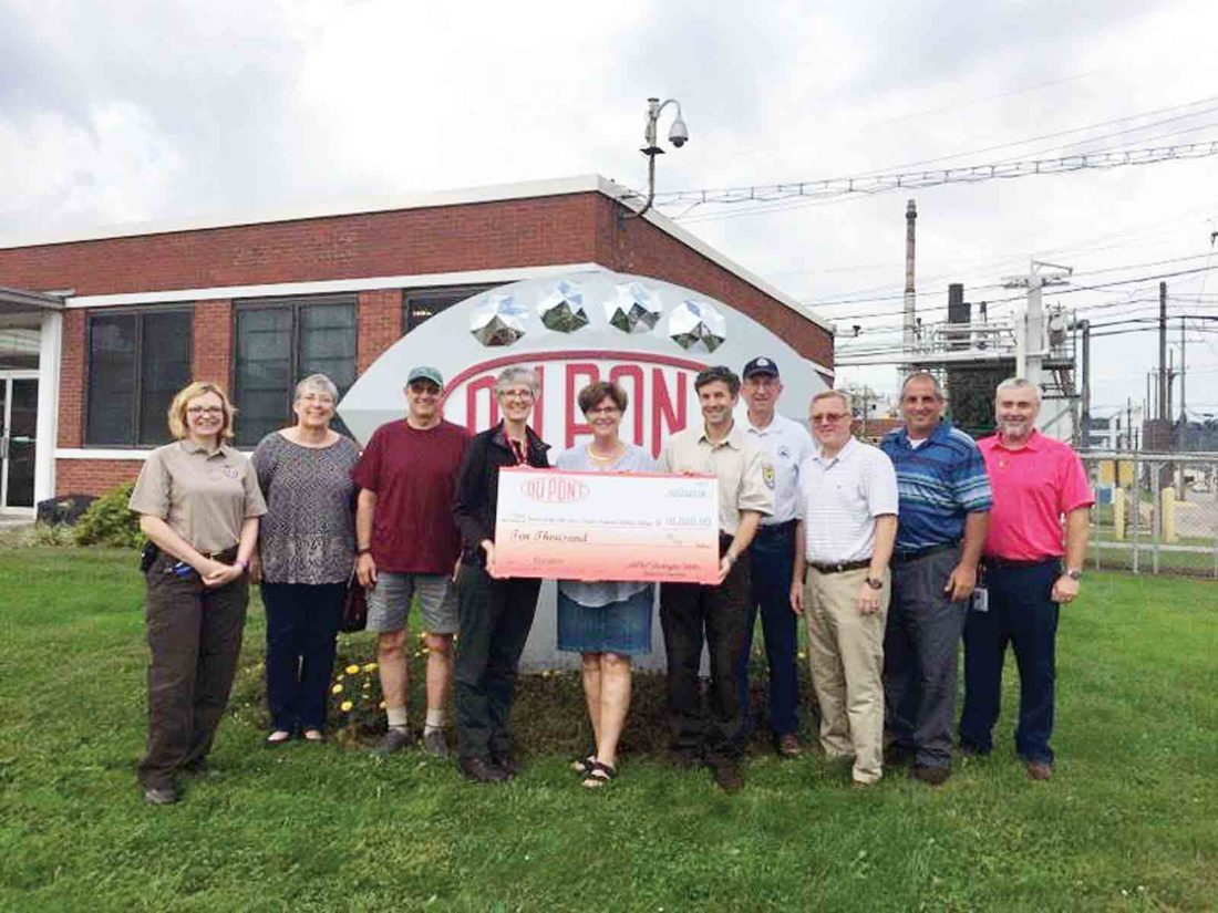 DuPont Washington Works donates 10K to Friends of Ohio River Islands