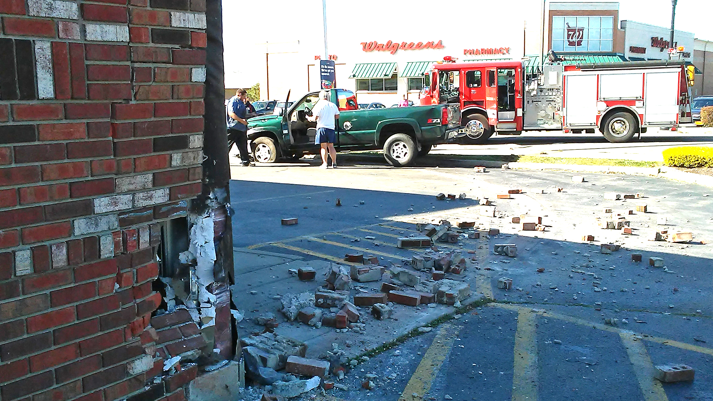 Pickup strikes vehicle, crashes into CVS light post News, Sports, Jobs Observer Today