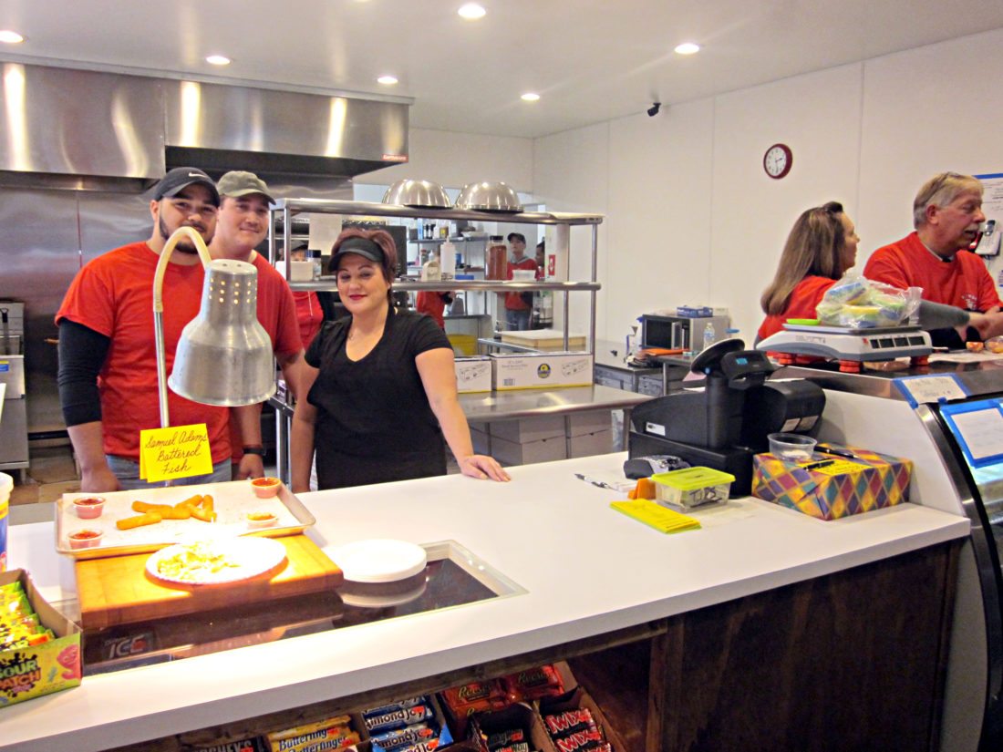 New deli brings flavor to Fourth Ward News, Sports, Jobs Observer Today