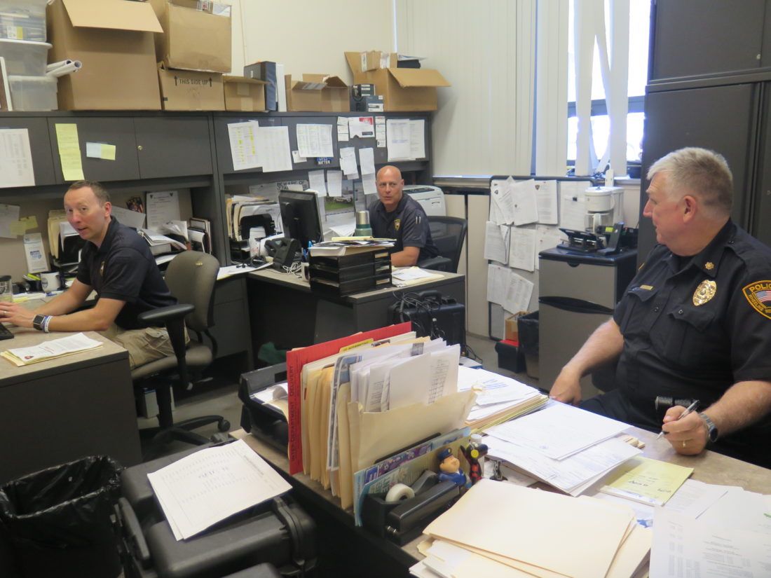 Wheeling Police Department Opens Headquarters for Tours News, Sports