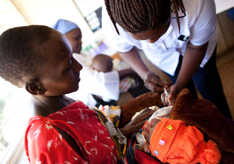 African children getting vaccinated