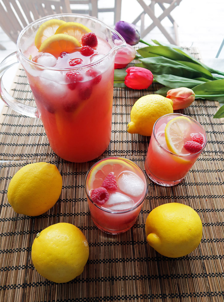 homemade-raspberry-green-tea-lemonade-3.jpeg