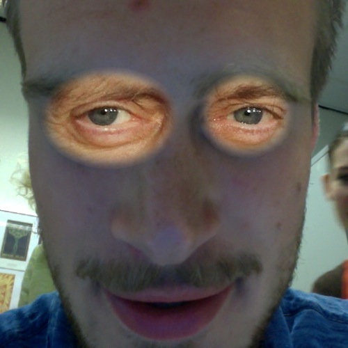 1368714915-buscemi-eyes20130516-7-gp974o