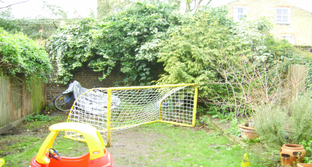 The garden had a shabby lawn and overgrown planting and wasn’t at all suitable for the children. Storage was also required for the family bicycles. 