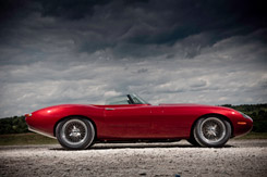 The lowered floor pan gives the Speedster an exquisite low profile