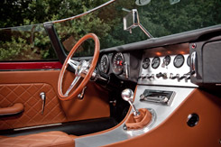 Side view of the Jaguar E-Type Speedster cockpit