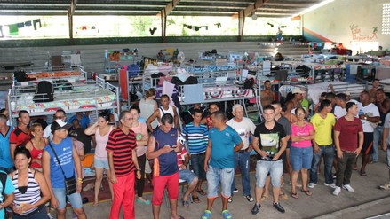 Cubanos varados en Panamá piden continuar su viaje hacia EEUU