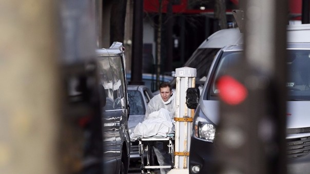 Los atentados en París dejaron 130 personas muertas y más de tres centenares de heridos.