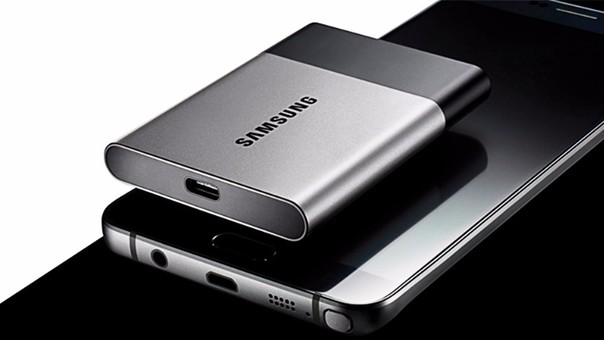 Disco duro es más pequeño que un smartphone.