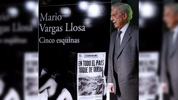 El Nobel peruano en la presentación de su última novela