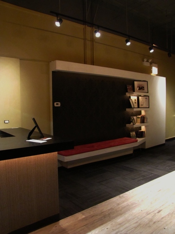 Lobby_2.slide