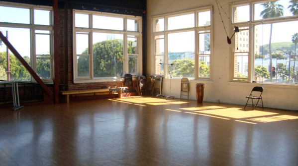 Dance_mission_theater_studio.slide