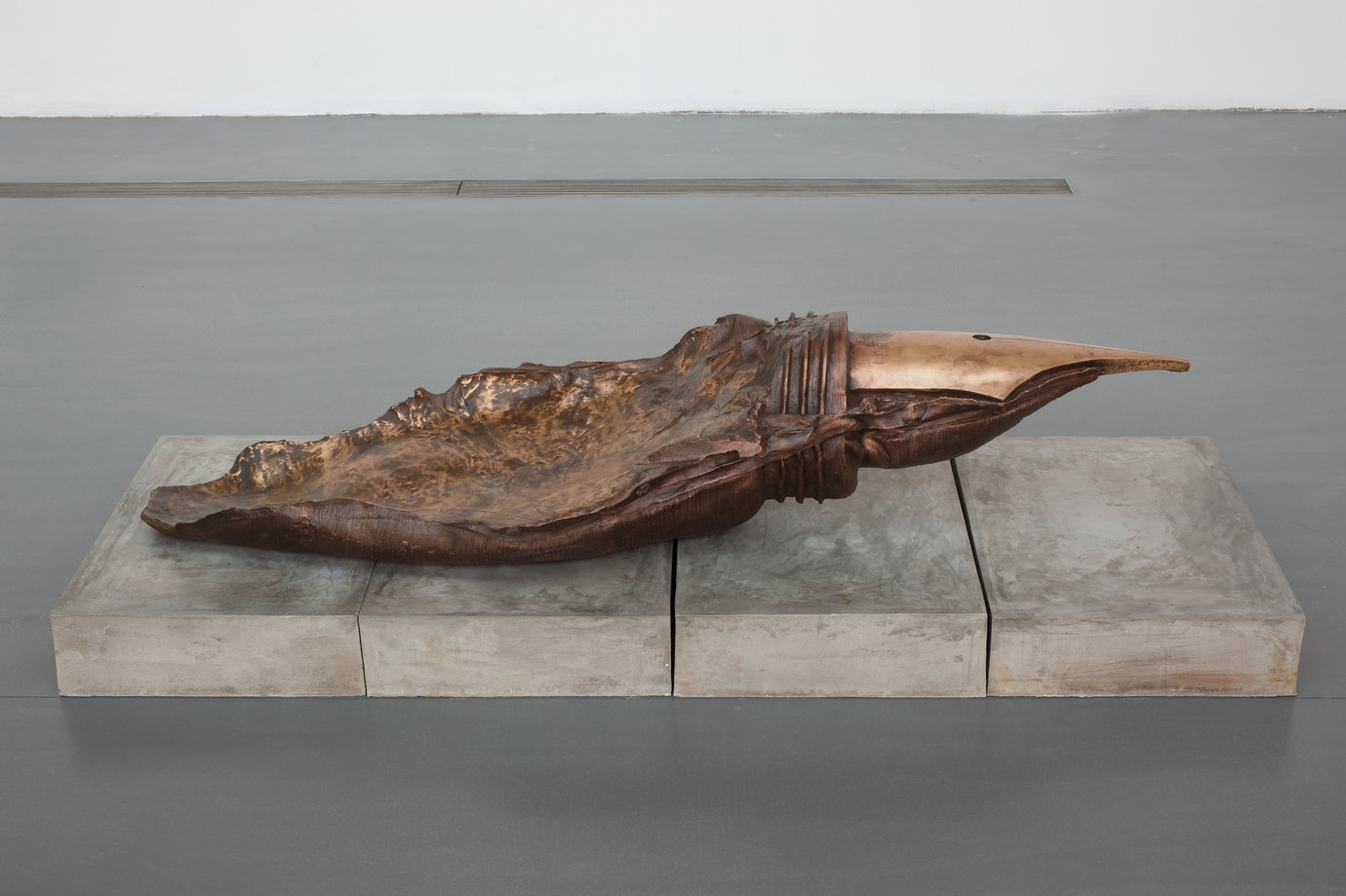 , 2009 . Bronze, 15-3/4" x 74-13/16" x 21-5/8" (40 x 190 x 55 cm).