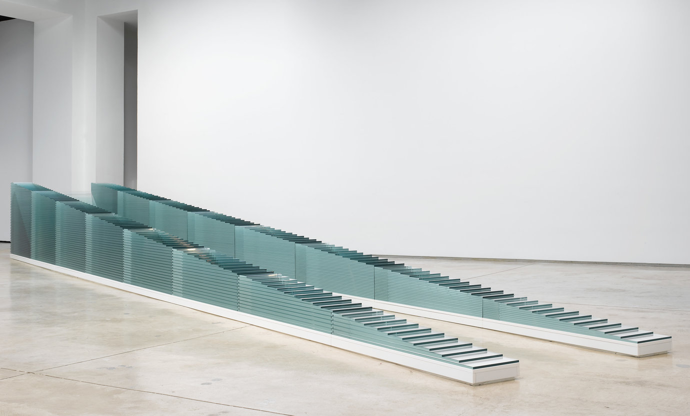 , 2007. Diamante glass, 46-1/4" x 34'-9 1/2" x 62 3/4" (117.5 cm x 10.6 m x 159.4 cm), overall installed.