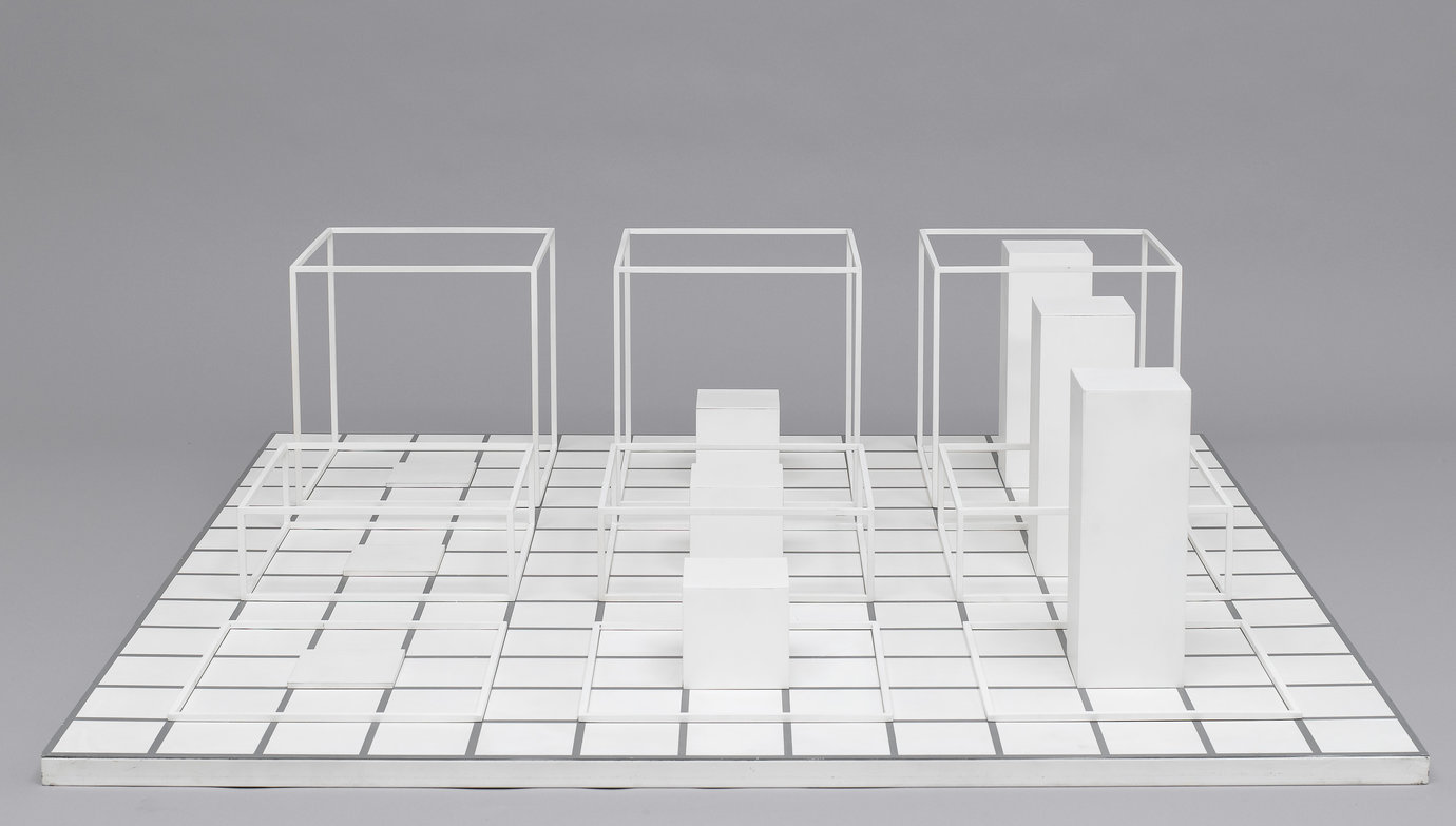 , 1966. Enamel on steel, 14-1/2" x 55-1/2" x 55-1/2" (36.8 cm x 141 cm x 141 cm).