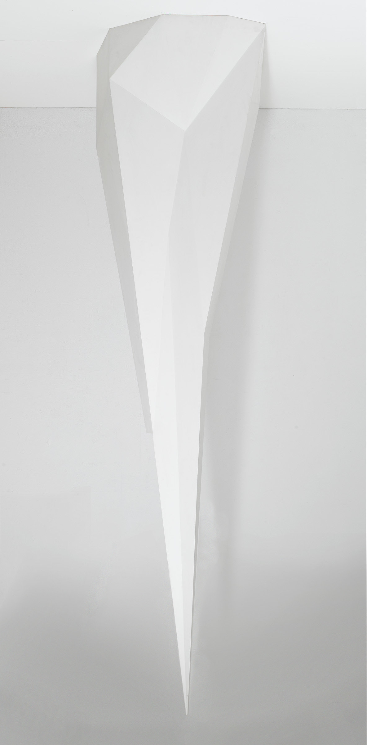 , 1989. Painted wood, 11' 6" x 3' 4" x 2' 11" (350.5 cm x 101.6 cm x 88.9 cm).