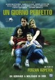 A Perfect Day's poster (Ferzan Ozpetek)