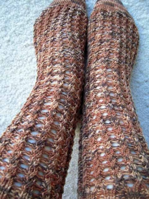https://d24b8wp6jbsvpy.cloudfront.net/pattern_picture_w496s/13218/fiber-dreams-kicking-leaves-3.jpg