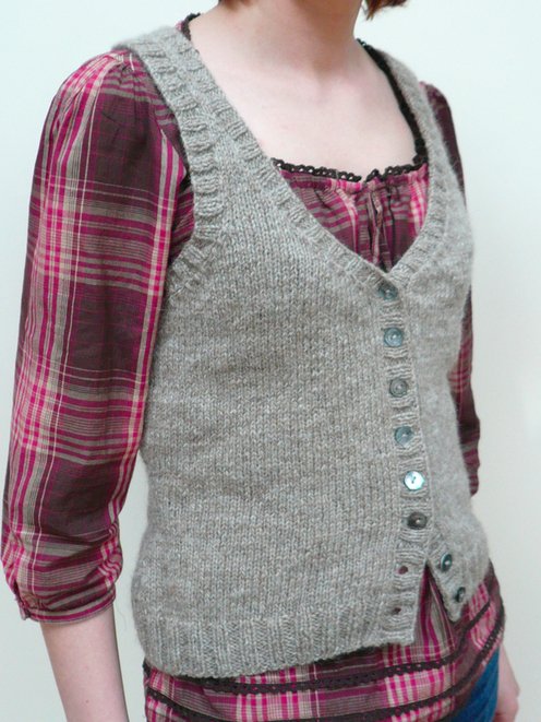 https://d24b8wp6jbsvpy.cloudfront.net/pattern_picture_w496s/14252/bracken-waistcoat1.jpg