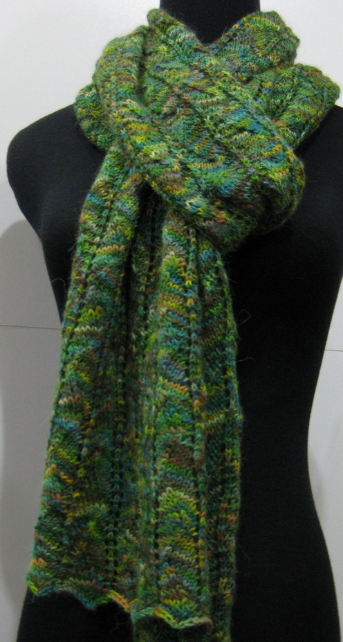 http://d24b8wp6jbsvpy.cloudfront.net/pattern_picture_w496s/28691/Carmanah_Scarf_thumbnail_00.jpg