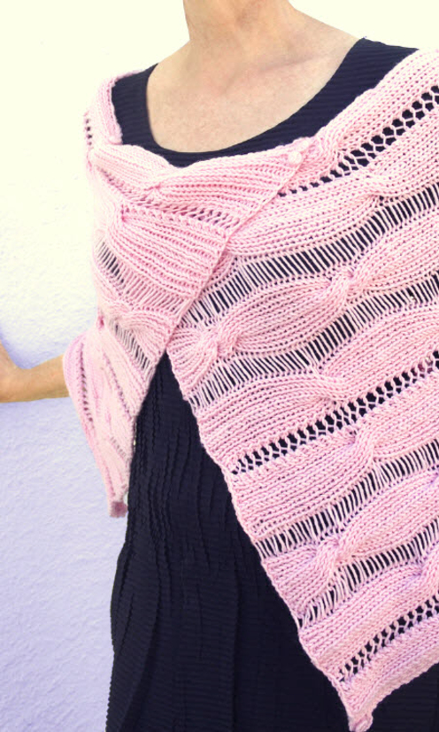 https://d24b8wp6jbsvpy.cloudfront.net/pattern_picture_w496s/39782/Vlinder_Wrap_Photo_2.jpg