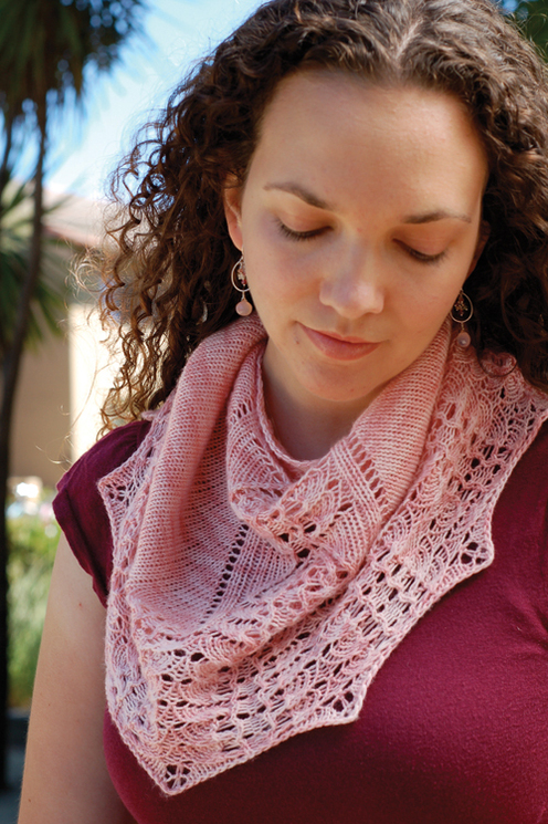 https://d24b8wp6jbsvpy.cloudfront.net/pattern_picture_w496s/42500/bellingrath_shawlette2.jpg