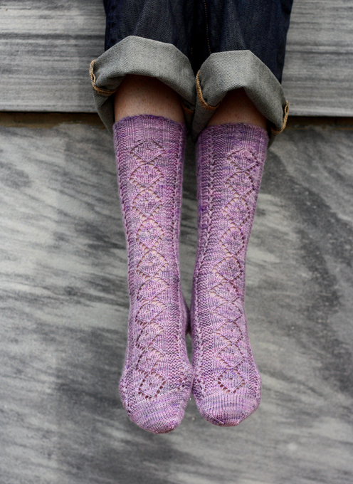 https://d24b8wp6jbsvpy.cloudfront.net/pattern_picture_w496s/45120/socksvertical.jpg
