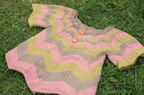 https://d24b8wp6jbsvpy.cloudfront.net/pattern_picture_w496s/51976/Cottage_Cardigan.JPG