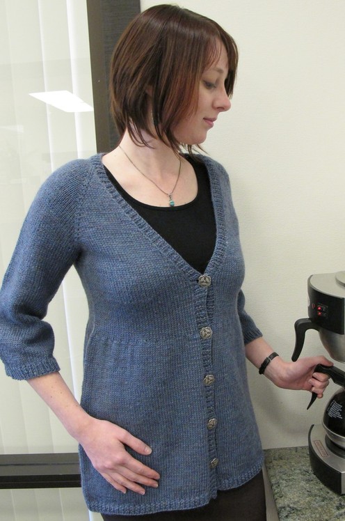 https://d24b8wp6jbsvpy.cloudfront.net/pattern_picture_w496s/61710/118_swing_cardi.jpg