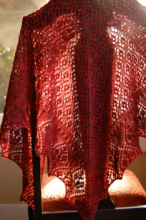 https://d24b8wp6jbsvpy.cloudfront.net/pattern_picture_w496s/74000/flowermarketshawl-PF.jpg