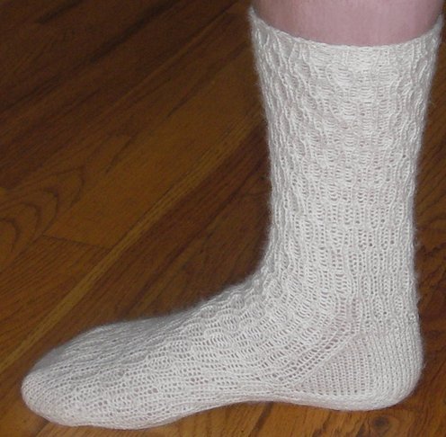 http://s3.amazonaws.com:/patternfish-production/pattern_picture_w496s/7503/1Sock.jpg