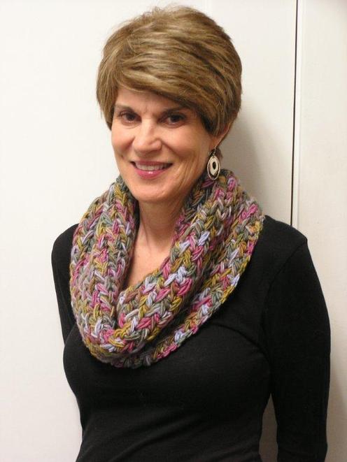https://d24b8wp6jbsvpy.cloudfront.net/pattern_picture_w496s/79605/ComfyCowl.jpg